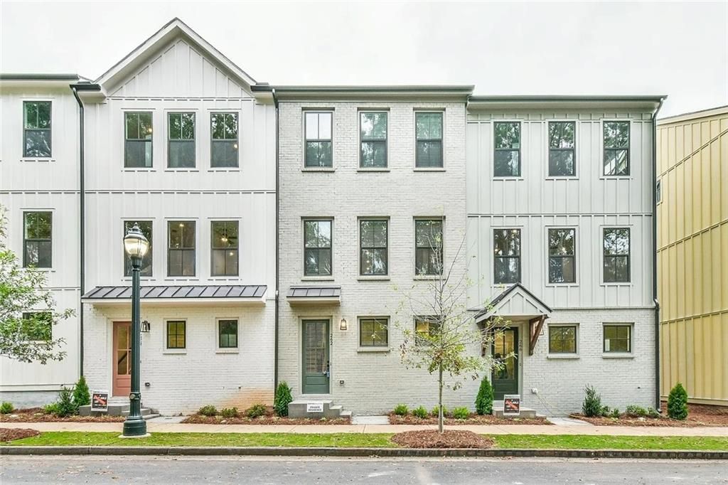 262 Dilbeck NE Circle, Atlanta, GA 30342