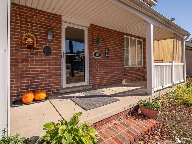 788 N Linville Street, Westland, MI 48185