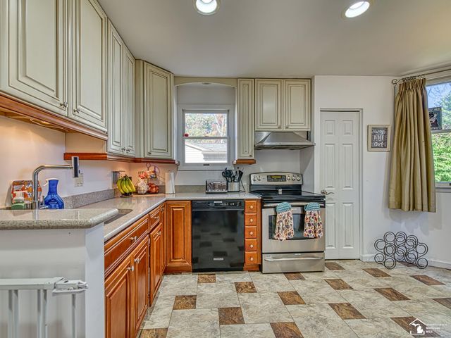 788 N Linville Street, Westland, MI 48185