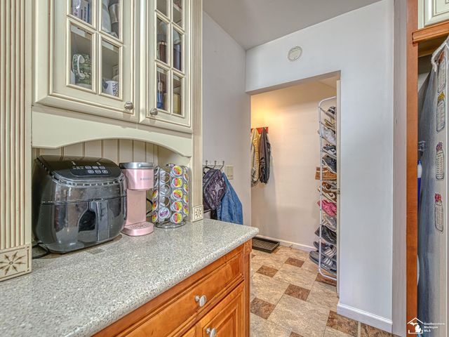 788 N Linville Street, Westland, MI 48185