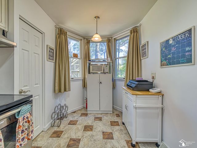 788 N Linville Street, Westland, MI 48185