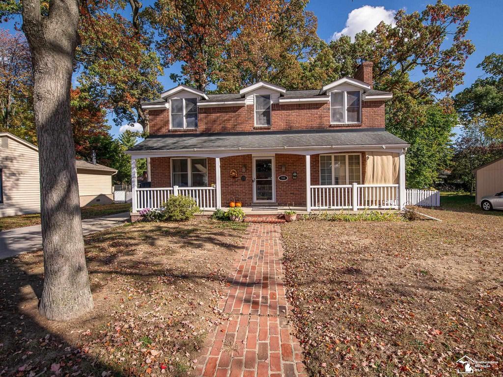 788 N Linville Street, Westland, MI 48185