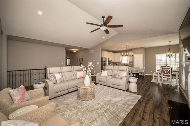 83 S Ridgewynd Court, Lake St Louis, MO 63367