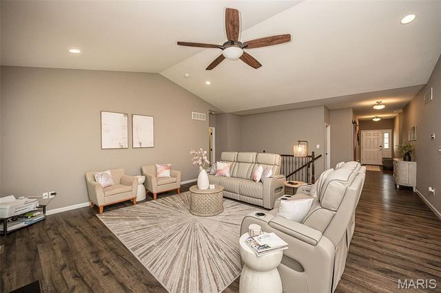 83 S Ridgewynd Court, Lake St Louis, MO 63367
