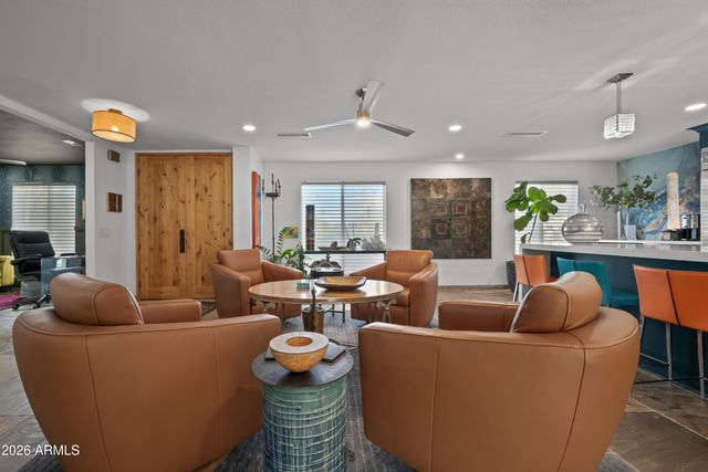 3501 E CANNON Drive, Phoenix, AZ 85028