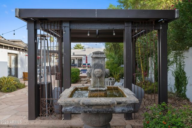 3501 E CANNON Drive, Phoenix, AZ 85028