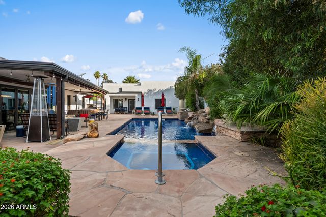 3501 E CANNON Drive, Phoenix, AZ 85028