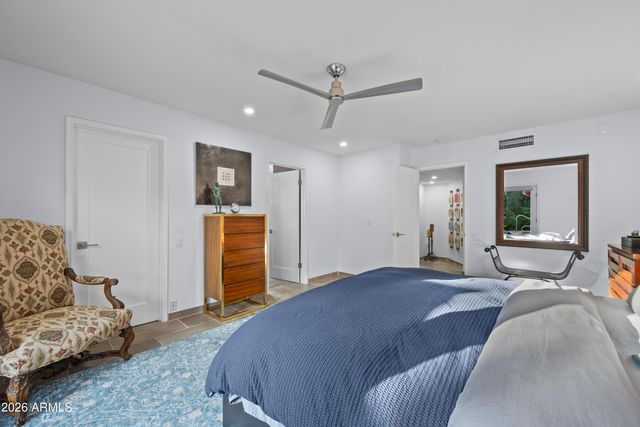 3501 E CANNON Drive, Phoenix, AZ 85028