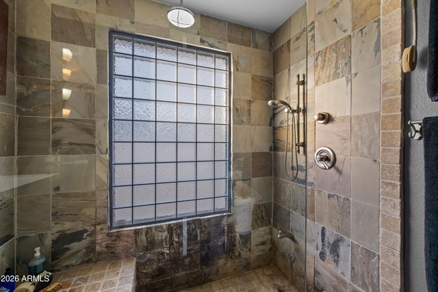 3501 E CANNON Drive, Phoenix, AZ 85028