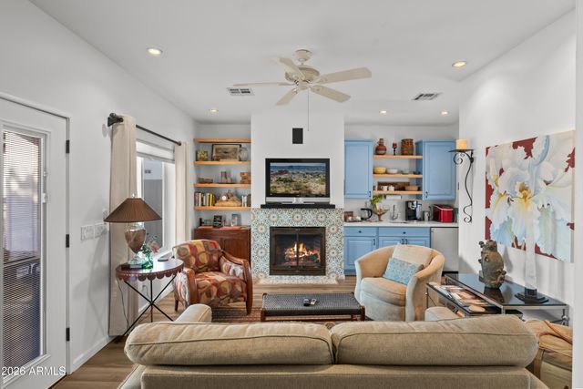 3501 E CANNON Drive, Phoenix, AZ 85028