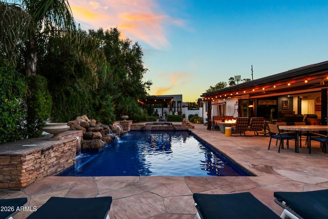 3501 E CANNON Drive, Phoenix, AZ 85028