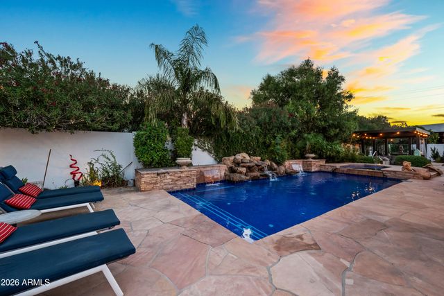 3501 E CANNON Drive, Phoenix, AZ 85028