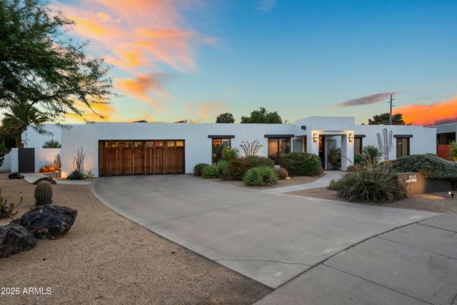 3501 E CANNON Drive, Phoenix, AZ 85028