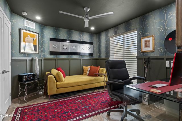 3501 E CANNON Drive, Phoenix, AZ 85028