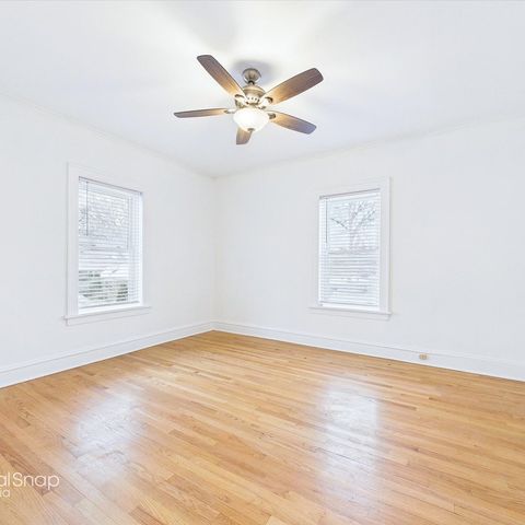 2611 Walnut Avenue, Evanston, IL 60201