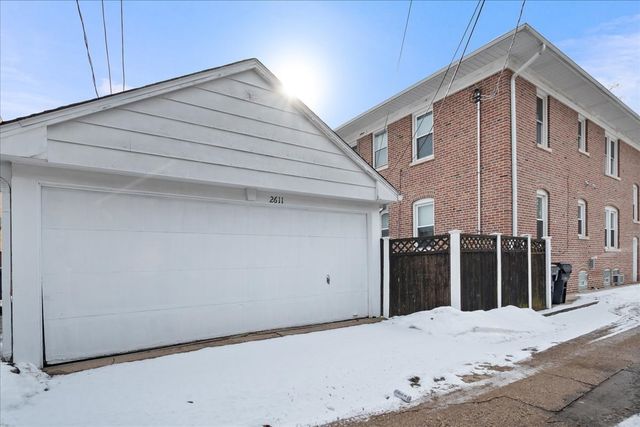 2611 Walnut Avenue, Evanston, IL 60201