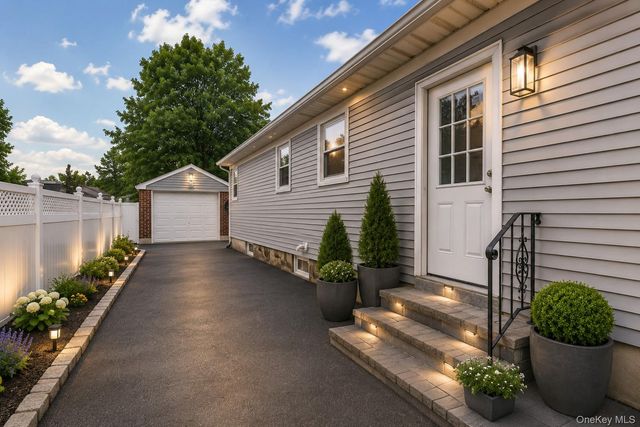 82 1st Street, New Hyde Park, NY 11040