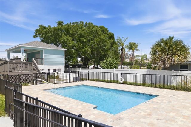 1225 SAVONA DRIVE NE, St Petersburg, FL 33702
