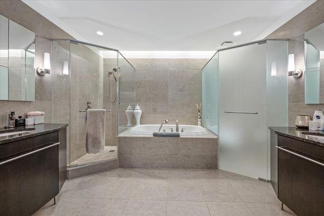 401 N Wabash Avenue 39H, Chicago, IL 60611