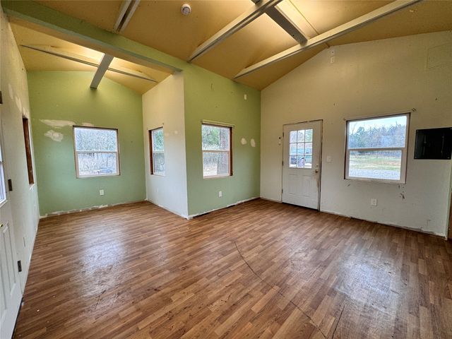 515 County Road 2317, Honey Grove, TX 75446