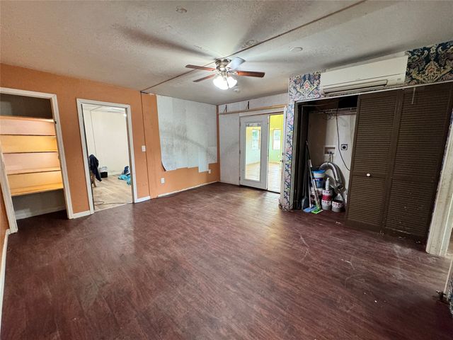 515 County Road 2317, Honey Grove, TX 75446