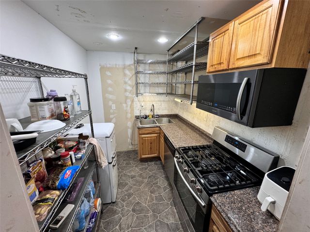 515 County Road 2317, Honey Grove, TX 75446