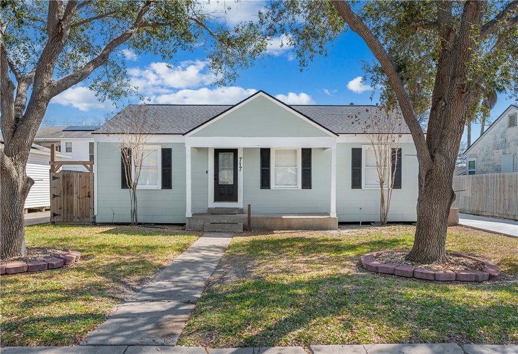717 Indiana Ave, Corpus Christi, TX 78404
