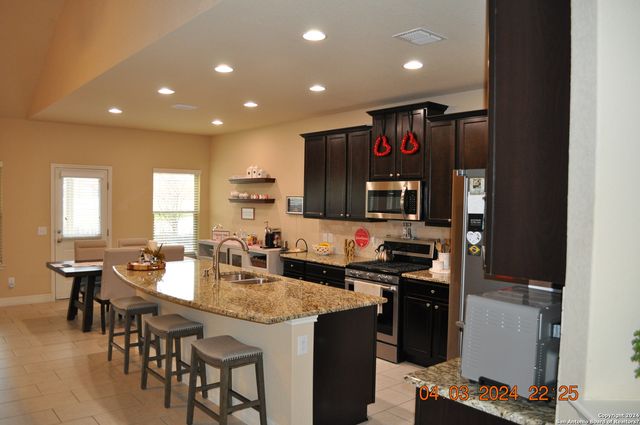 907 RANCH FALLS, San Antonio, TX 78245