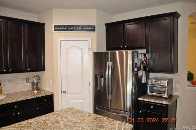 907 RANCH FALLS, San Antonio, TX 78245