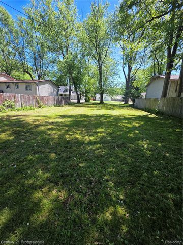 NA VL Rio Vista, Commerce Charter Township, MI 48382