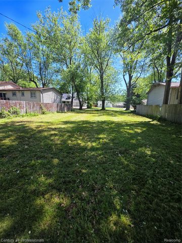 NA VL Rio Vista, Commerce Charter Township, MI 48382