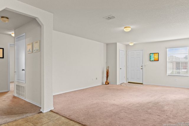 10927 Gunsel Trail, San Antonio, TX 78245