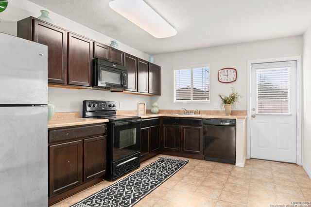 10927 Gunsel Trail, San Antonio, TX 78245