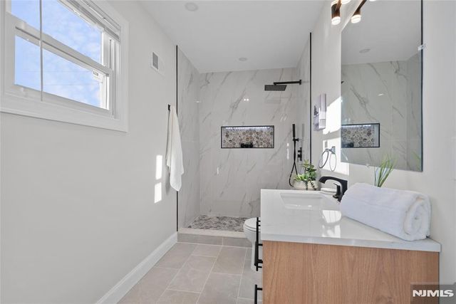 96 Washington Street, Lodi, NJ 07644