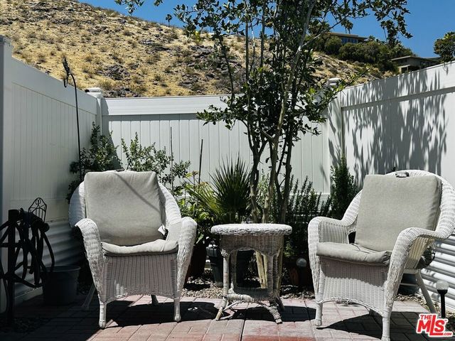 2 Carmel Drive, Palm Springs, CA 92264