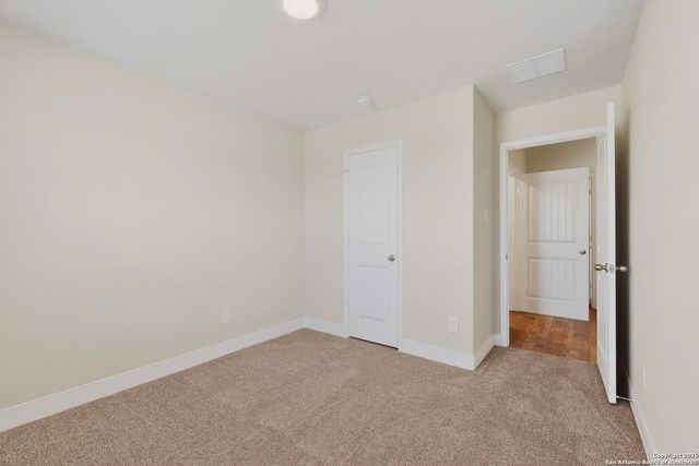 1405 Parkwood, Seguin, TX 78155