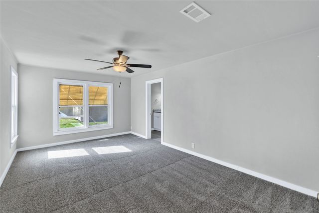 907 Main Street, Ennis, TX 75119