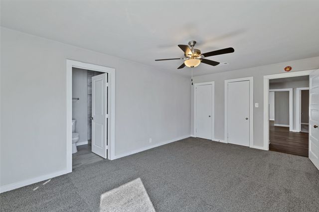 907 Main Street, Ennis, TX 75119