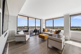 3525 Sage Road 1403, Houston, TX 77056
