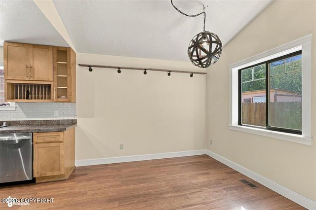 7716 Chaimi Loop, Anchorage, AK 99504