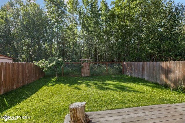 7716 Chaimi Loop, Anchorage, AK 99504