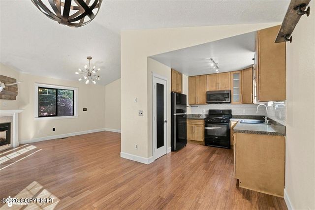 7716 Chaimi Loop, Anchorage, AK 99504