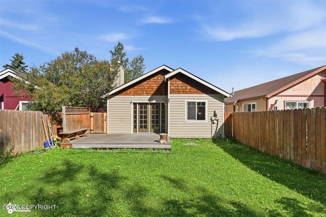 7716 Chaimi Loop, Anchorage, AK 99504