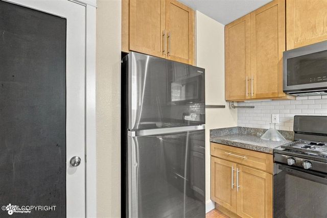 7716 Chaimi Loop, Anchorage, AK 99504