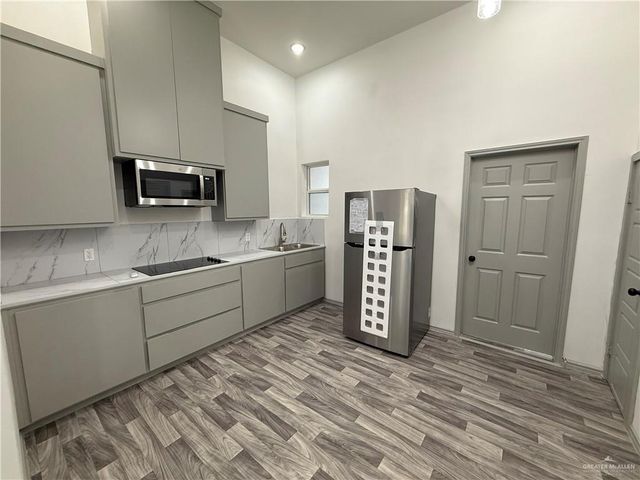 212 E 11th Street, Mission, TX 78572