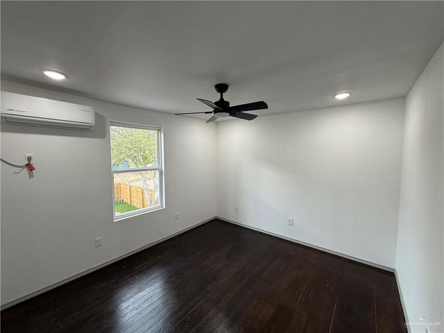 212 E 11th Street, Mission, TX 78572