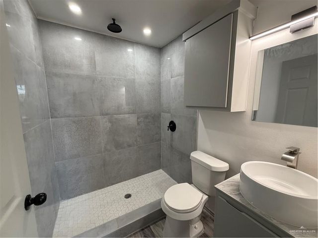 212 E 11th Street, Mission, TX 78572