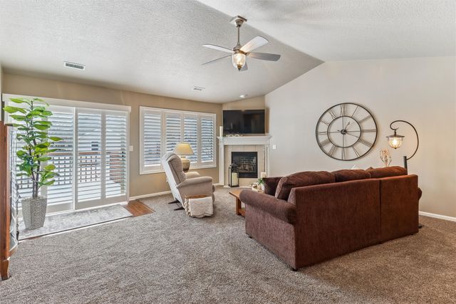 3025 SE Turnberry Drive, Ankeny, IA 50021