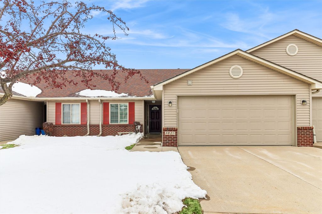3025 SE Turnberry Drive, Ankeny, IA 50021