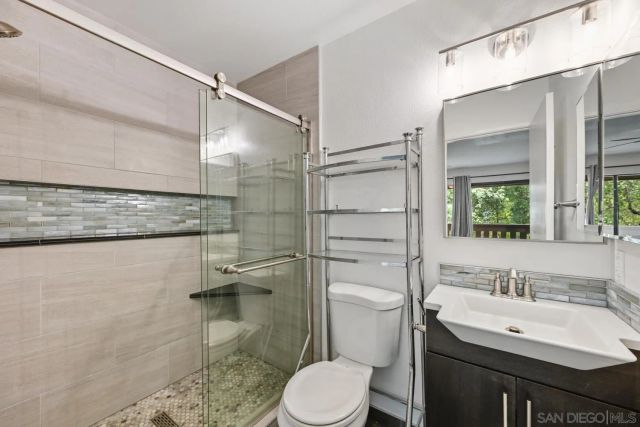 3107 Via Sombra, Carlsbad, CA 92010